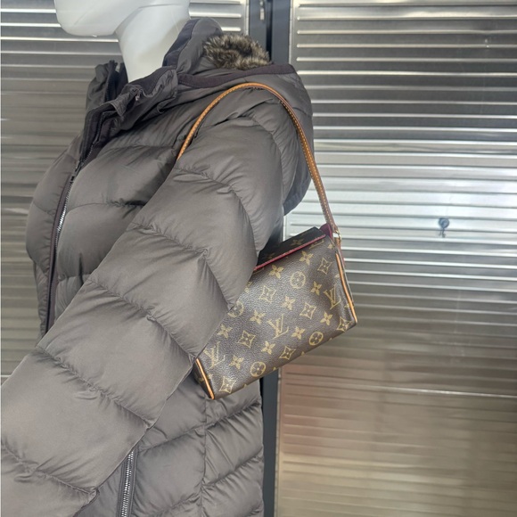 Louis Vuitton Monogram Canvas Recital Bag - Picture 14 of 14